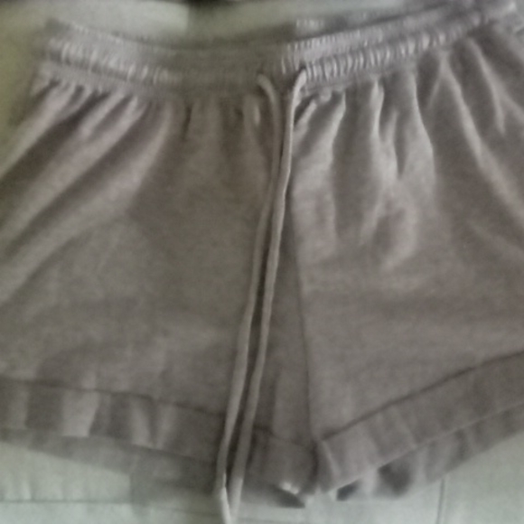 Clothes - Picture 3 of 3